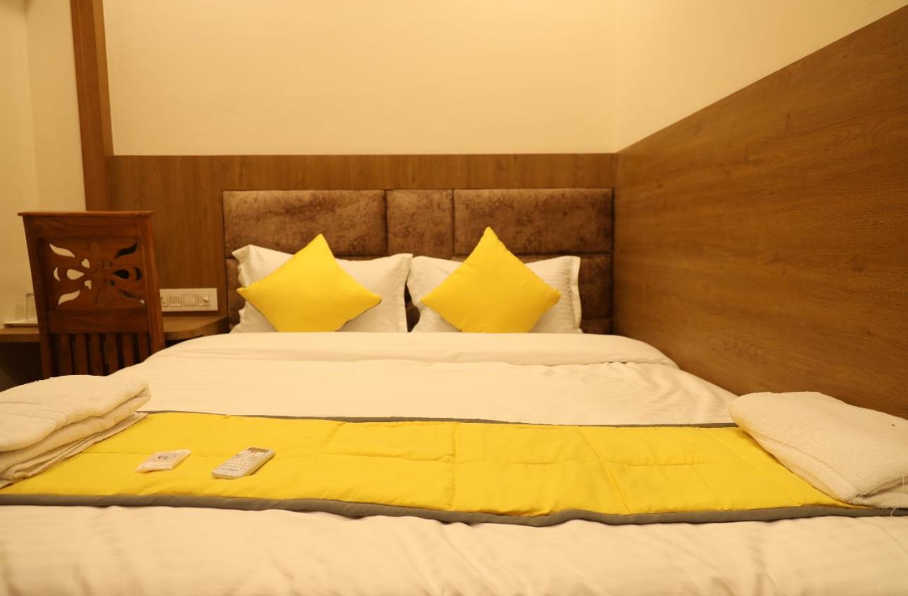 Hotel President Park Coimbatore Buitenkant foto